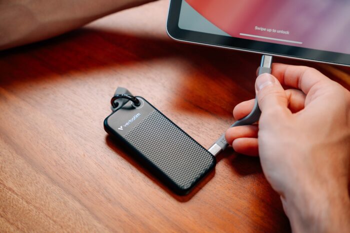 Pocket SSD | Keyring with cable attachment - 1TB | Verbatim - Image 2